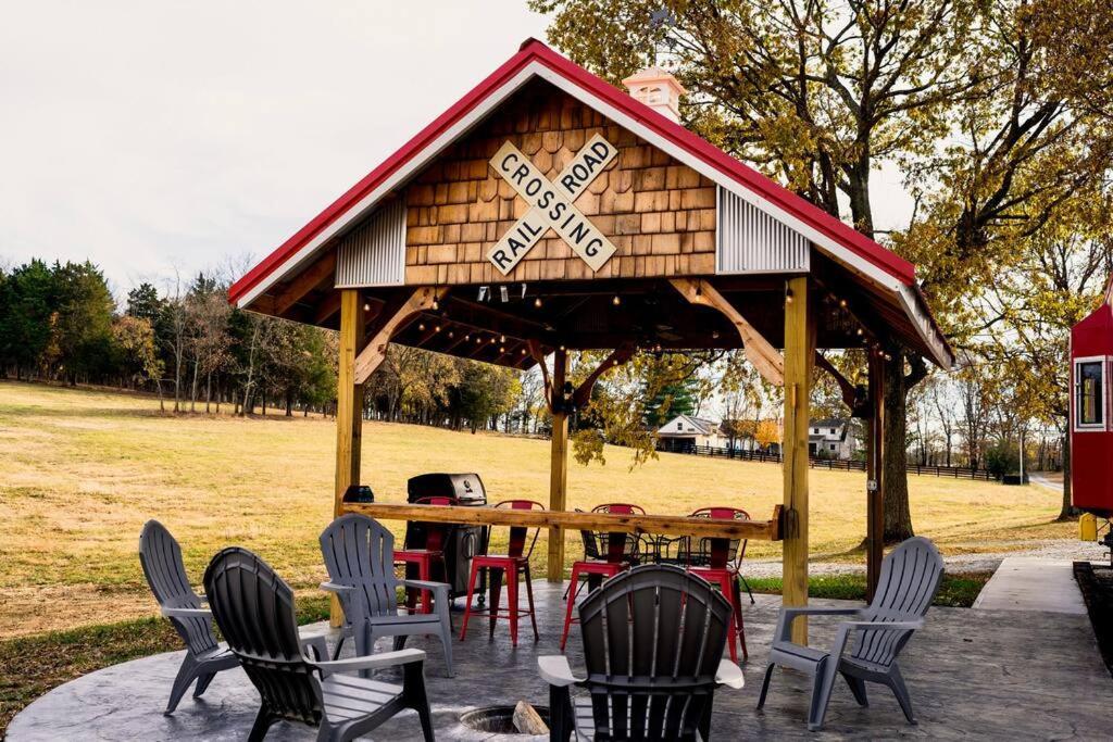 Villa Bourbon Trail: Caboose On The Farm Lawrenceburg Exterior foto