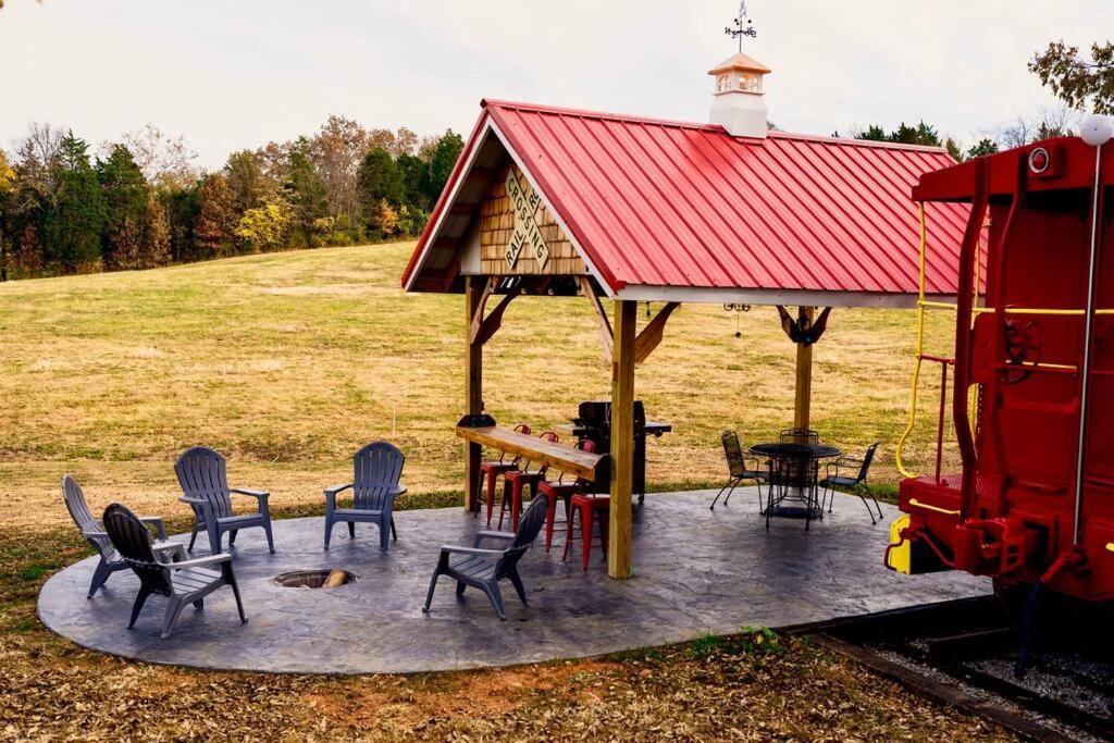 Villa Bourbon Trail: Caboose On The Farm Lawrenceburg Exterior foto